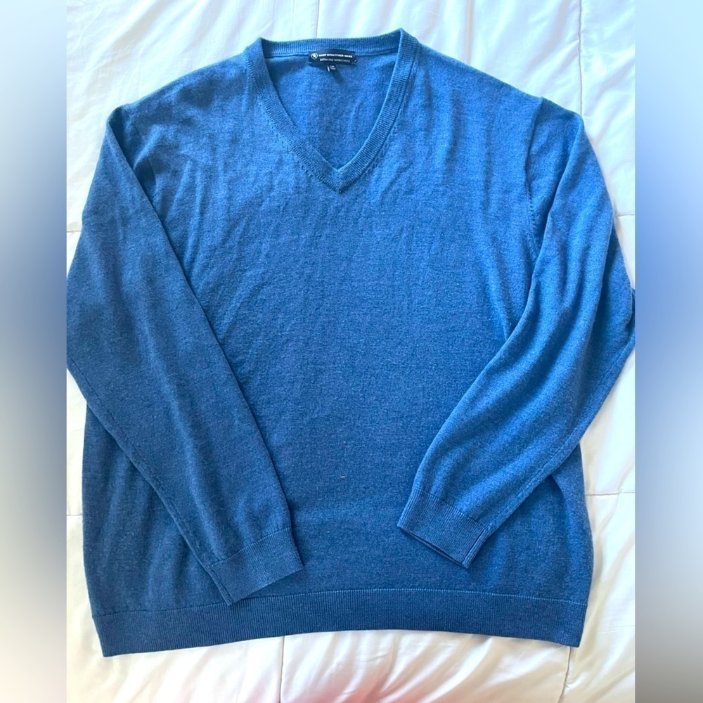 Hart Schaffner Marx Merino Wool V-Neck Sweater